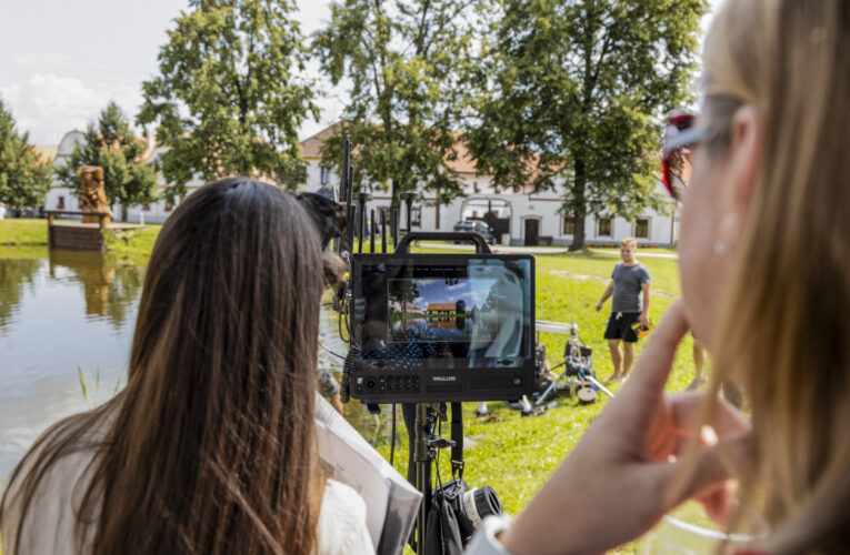Jihočeský kraj jako atraktivní destinace pro filmové štáby přinesl desítky milionů korun do regionální ekonomiky
