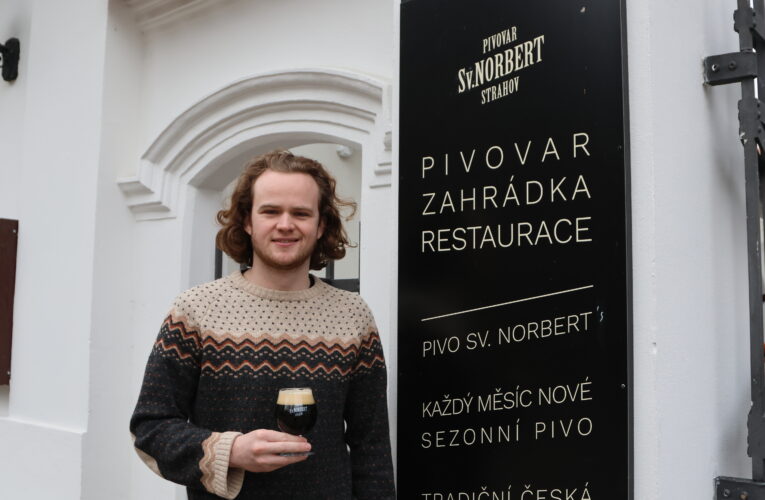 Kanadský sládek vaří pivo v Klášterním pivovaru Strahov