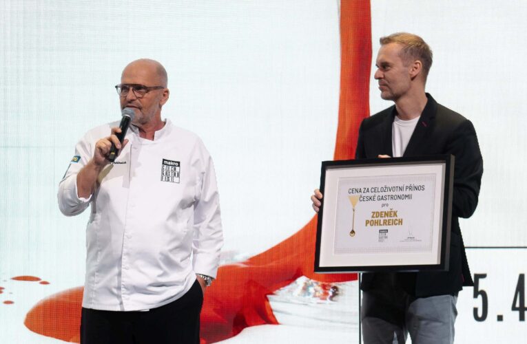 Zdeněk Pohlreich oceněn Cenou za celoživotní přínos české gastronomii  na MAKRO Czech Gastro Festu 2025