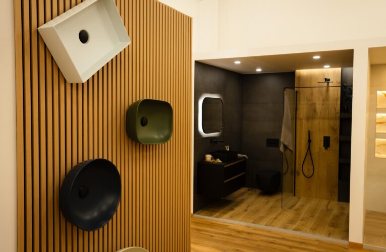 Češi opět investují do svých domovů: S oživením ekonomiky roste poptávka po rekonstrukcích koupelen