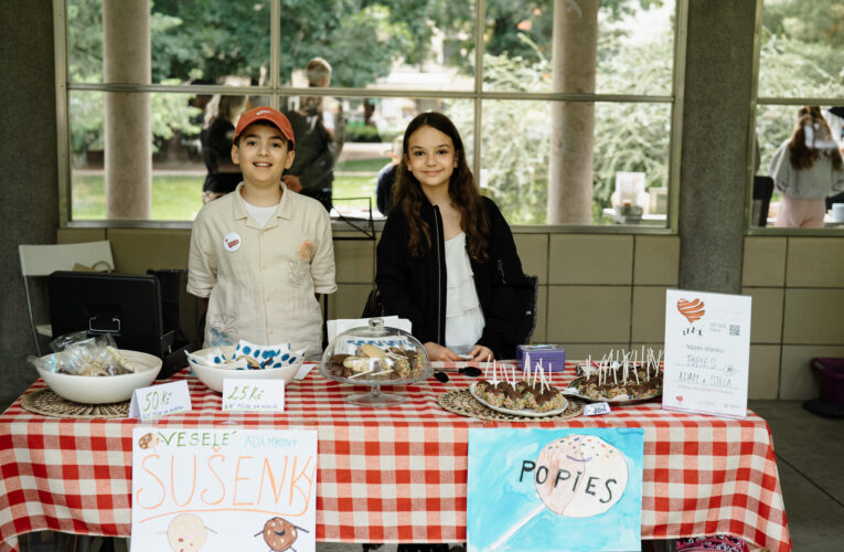 Třetí ročník trhů naučil děti obchodovat i komunikovat se zákazníky. Příští rok si vyzkouší také půjčky a organizaci akce