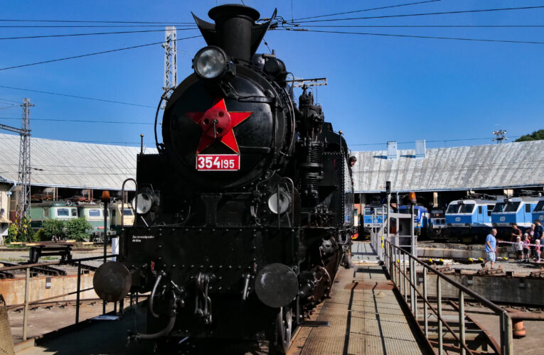 Parní vlak zamíří o víkendu na oslavu Posázavské stezky a do Zruče nad Sázavou