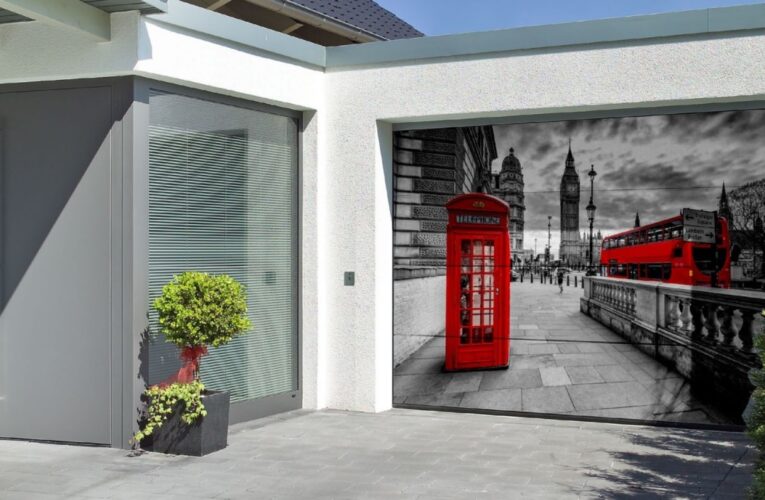 Digitální potisk udělá z garážových vrat umělecké dílo