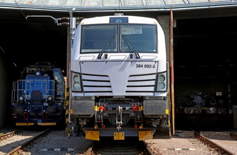 Vysokorychlostní lokomotivy Vectron přichází. Siemens dodává Českým drahám první z nich