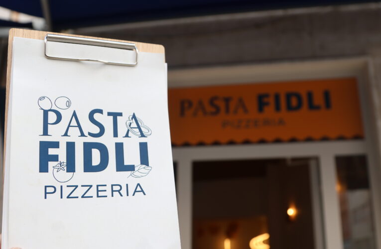 Na Smíchově slavnostně pokřtili sociální pizzerii Pasta Fidli