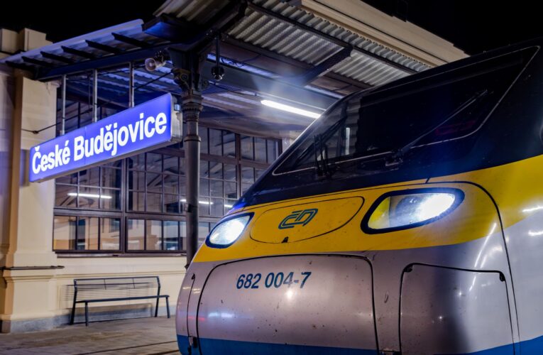 Rekordní sprint na jih Čech. Pendolino začalo jezdit v běžném provozu rychleji než stošedesátkou