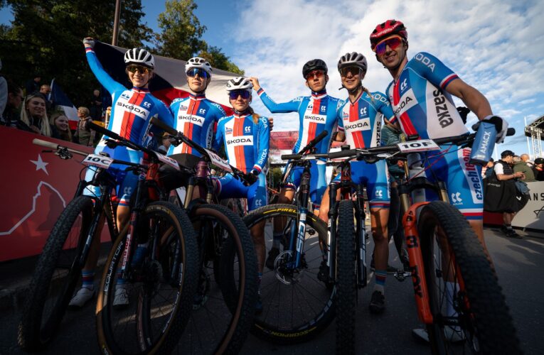 Česká štafeta bikerů pátá na mistrovství světa