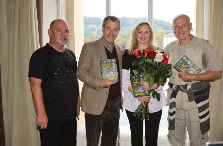 Čekání na ráj nebo apokalypsu