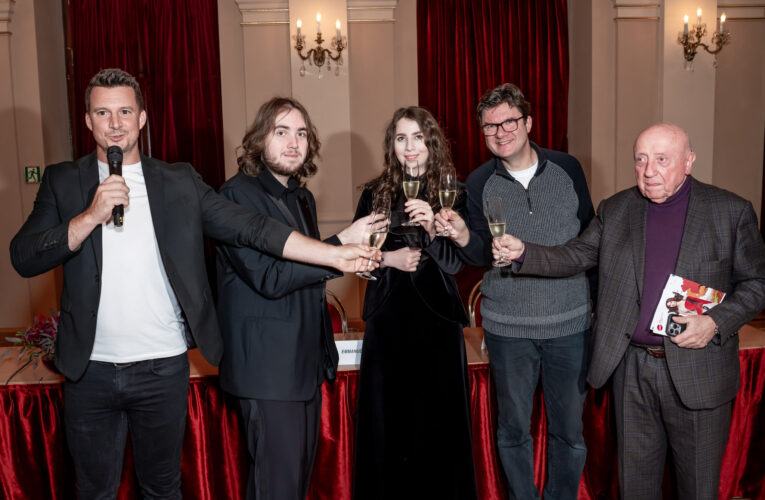 Felix Slováček podpořil Pražský komorní orchestr 