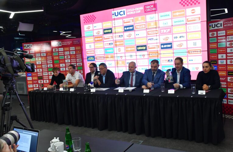 Opona Světového poháru se zvedne v neděli v Táboře