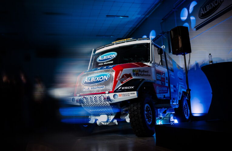 Neporazitelný! Buggyra vstupuje do nové dakarské truckové éry Tým Buggyra ZM Racing v Hořovicích představil svoji novou zbraň pro kategorii kamionů na slavné Rally Dakar.