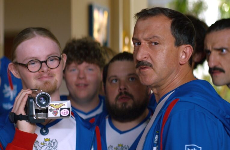 Komedie Dream Team o velkém snu a ještě větším průšvihu se představuje v traileru