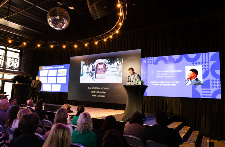 Moderní trendy v cestování nebo generace turistů. Odborníci na cestovní ruch diskutovali ve středních Čechách