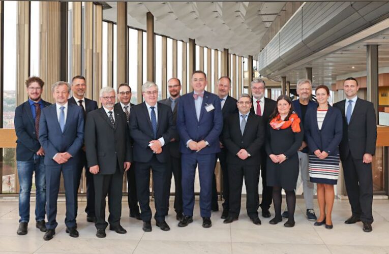 Stomatologie stojí na zásadním rozcestí : Nová pravidla pro pohotovosti, celkové anestezie a úhrady stomatologické péče