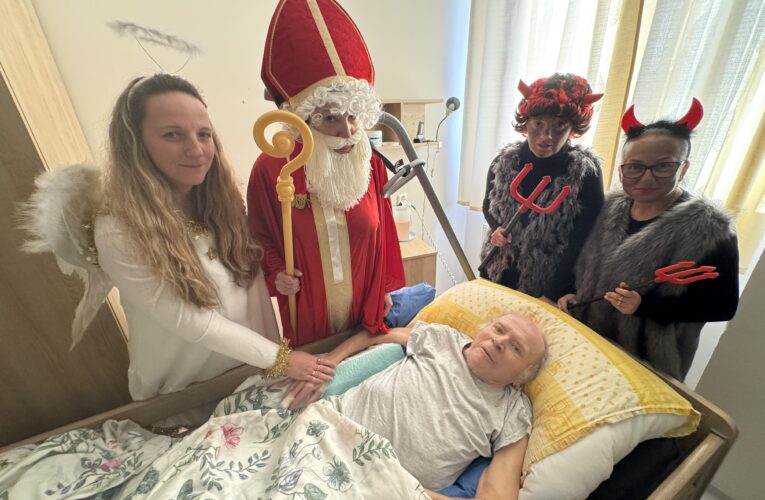 V domovech Clementas se odehrávají příběhy, které hřejí u srdce a Vánoce jsou takových příběhů plné.