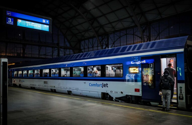 České dráhy posílí i letos v předvánočním čase kapacity svých vlaků