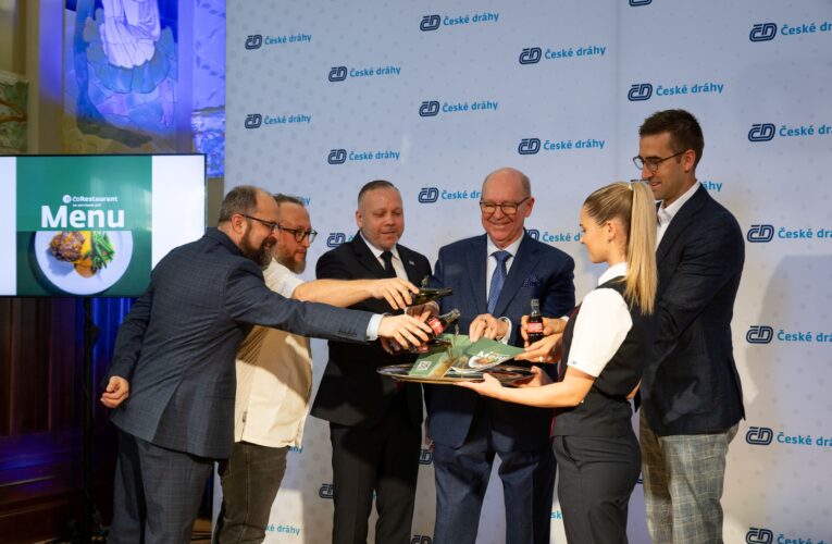 Nové sezónní menu a novinky na palubách jídelních vozů Českých drah