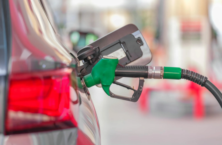 Palivo prudce zdražuje. Řidiči mohou díky úsporné jízdě ušetřit tisíce korun ročně