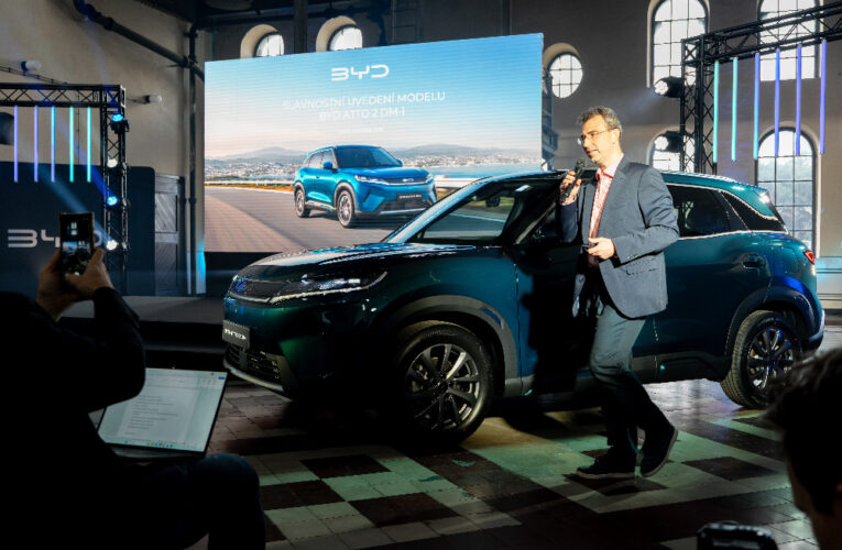 Představení nového modelu čínského BYD   ATTO 2 DM-i