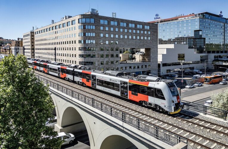 Pokračující modernizace pražského Masarykova nádraží zkrátí některé příměstské vlakové linky