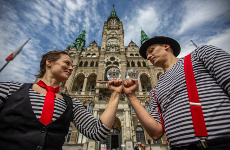 Od Afriky přes Brazílii až do Liberce. Největší tuzemský sklářský festival Crystal Valley Week propojí kultury i generace