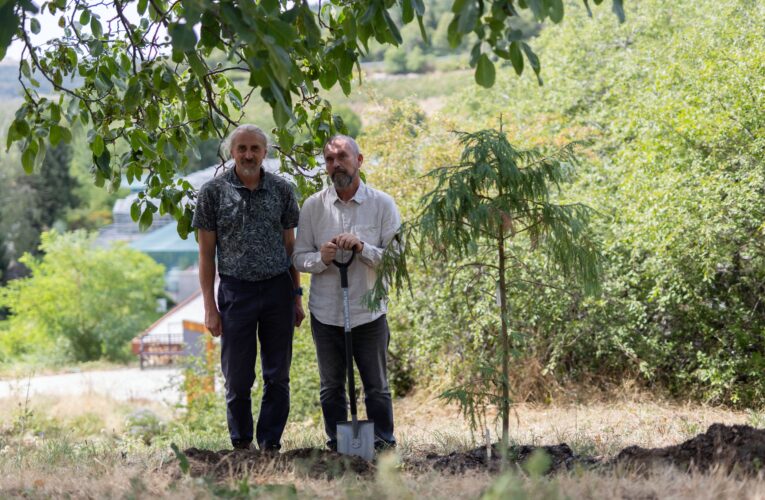 Dalším významným jménem v projektu Kořeny osobností je světově uznávaný botanik Petr Pyšek