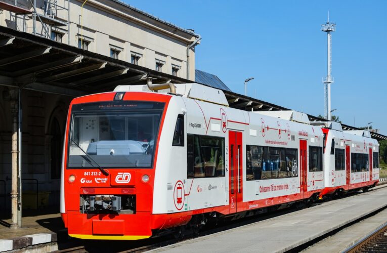 Do Libereckého kraje míří další RegioSpidery, vlaky dostávají originální design