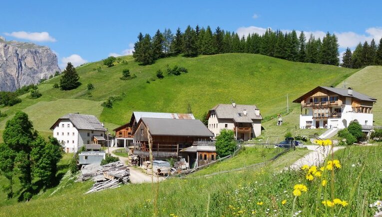 ALTA BADIA MUNTS DL ALTONN – Z ÚDOLÍ NA VRCHOLKY