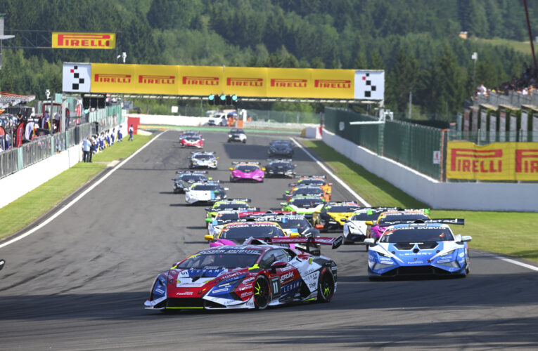 Druhý „poločas“ v Super Trofeo: tým Jiřího Mičánka hájí pozice na čele seriálu