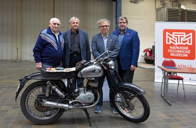 Národní technické muzeum získává do svých sbírek závodní ČZ 125 Miloslava Součka